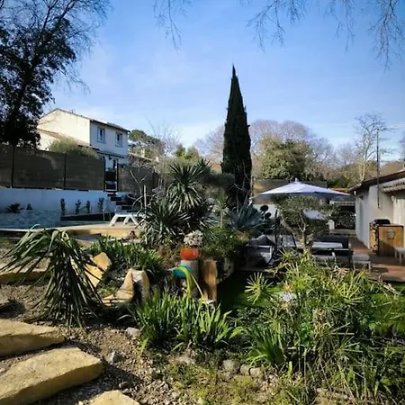 Au Petit Mazet - 4 Personnes Villa *